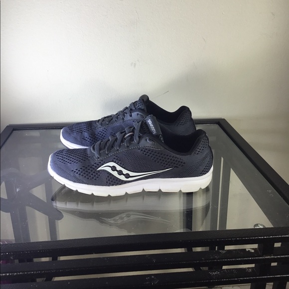 saucony women's grid ideal running shoe